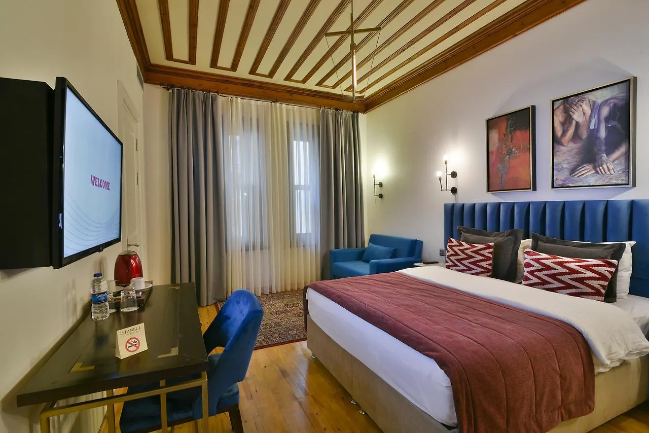 Istanbul Life Hotel (Adults Only) 4*,