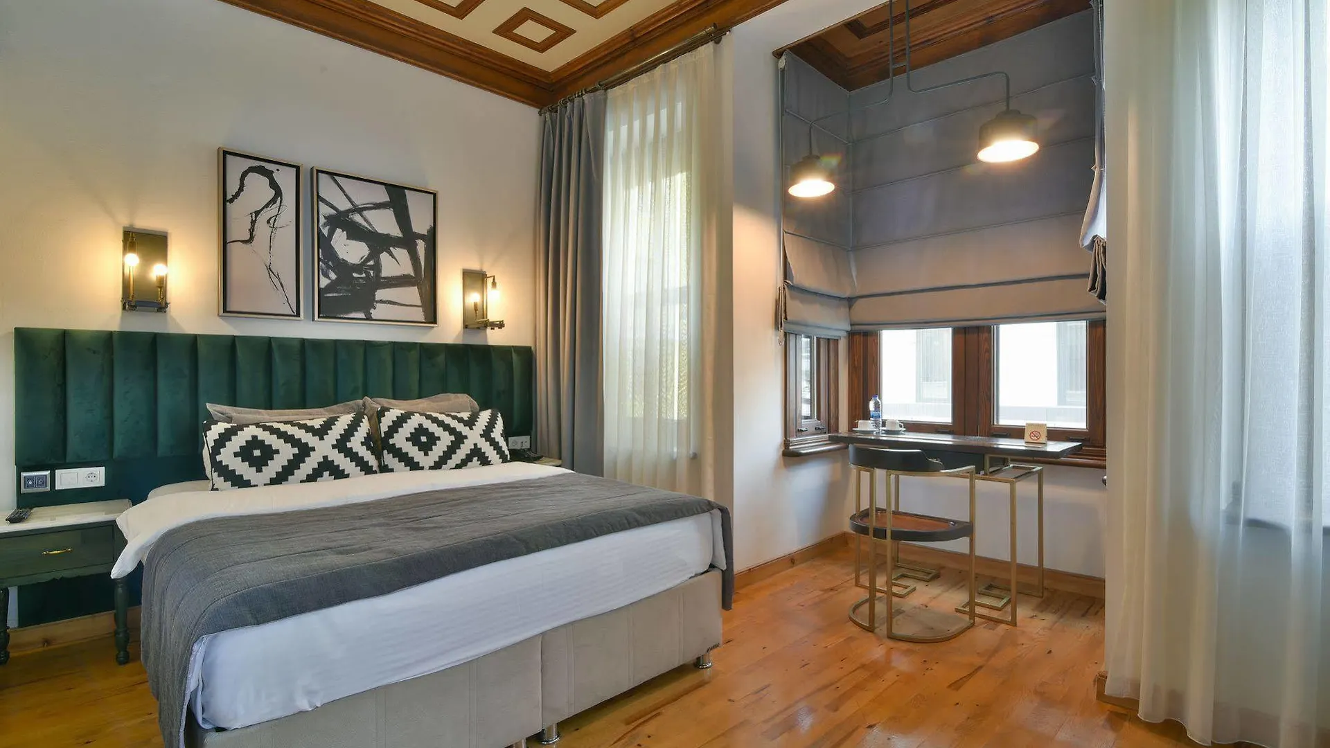 Istanbul Life Hotel (Adults Only) 4*,